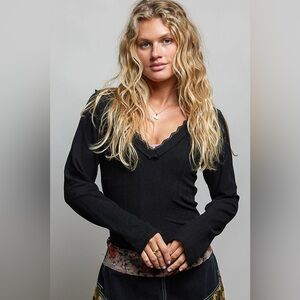 POL V-Neck Long Sleeve Ribbed Top with Lace-Accent Neckband